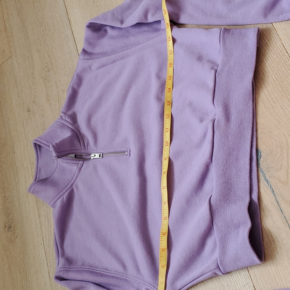 Aritzia TNA Fleece perfect cropped sweatshirt - Picture 7 of 8